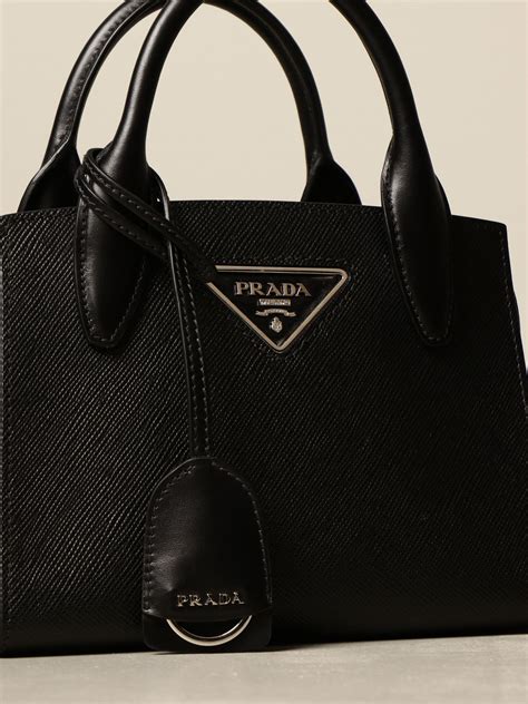 borsa prada pelle grande con logo|borse prada donna online.